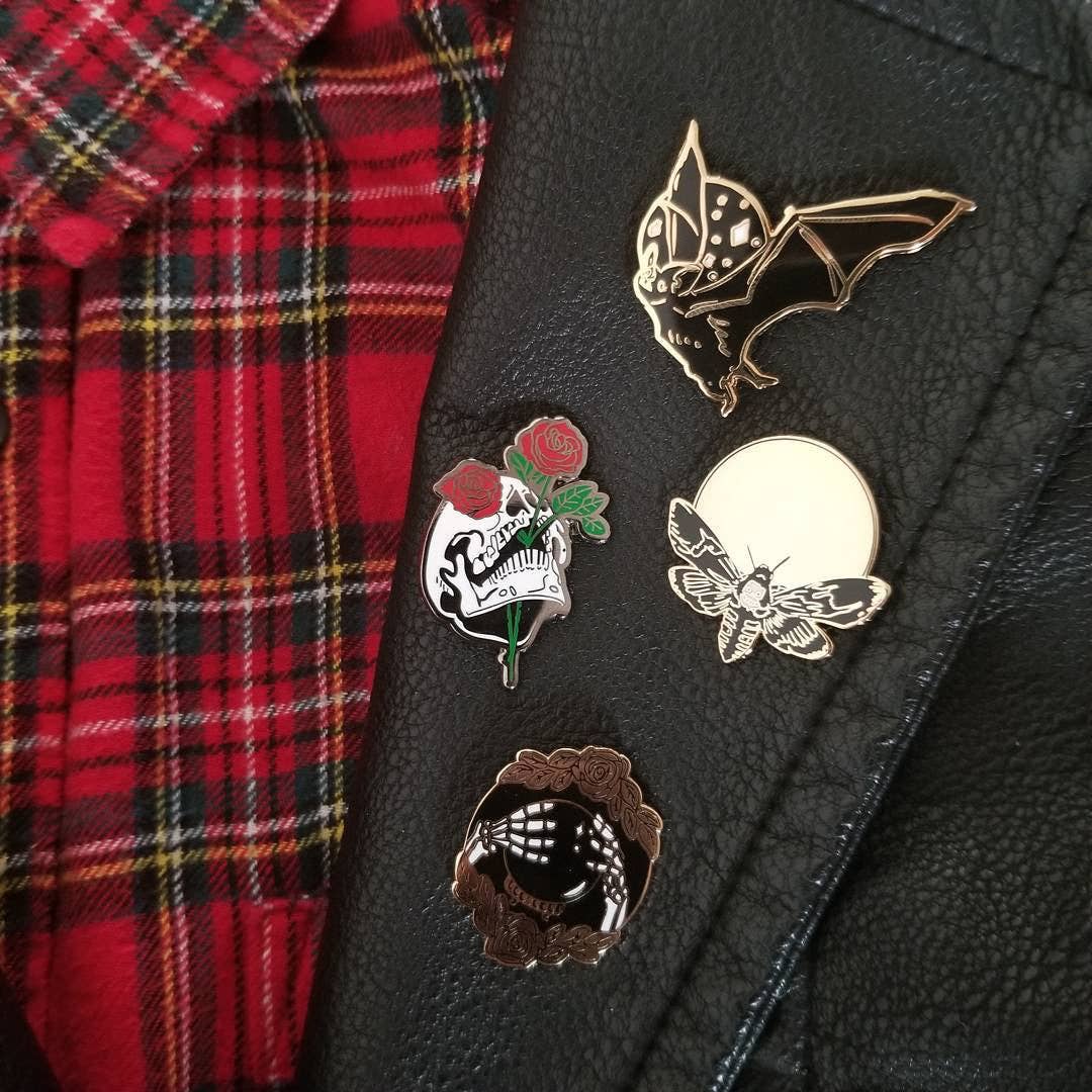Pins/Patches