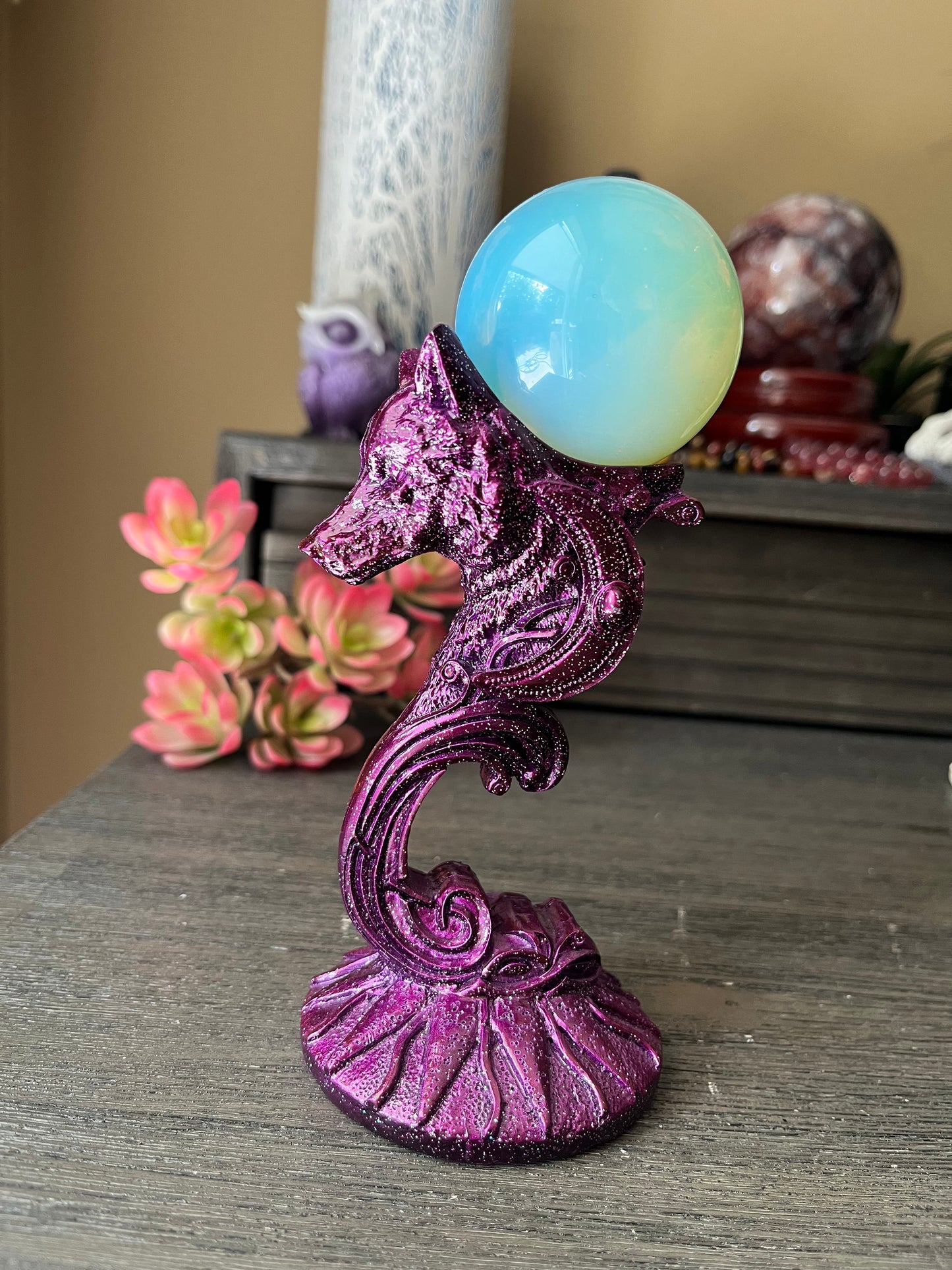 Wolf/Cat sphere holder